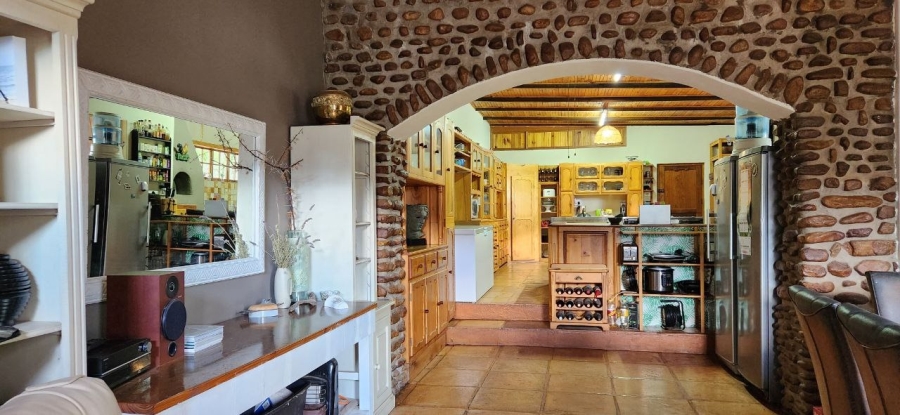 10 Bedroom Property for Sale in Joubertina Eastern Cape